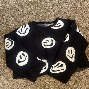 Cropped black smiley sweater